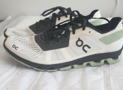 On Cloud Flash Women's, size 9.5 Running Shoes, Racing Flats, 37-99639