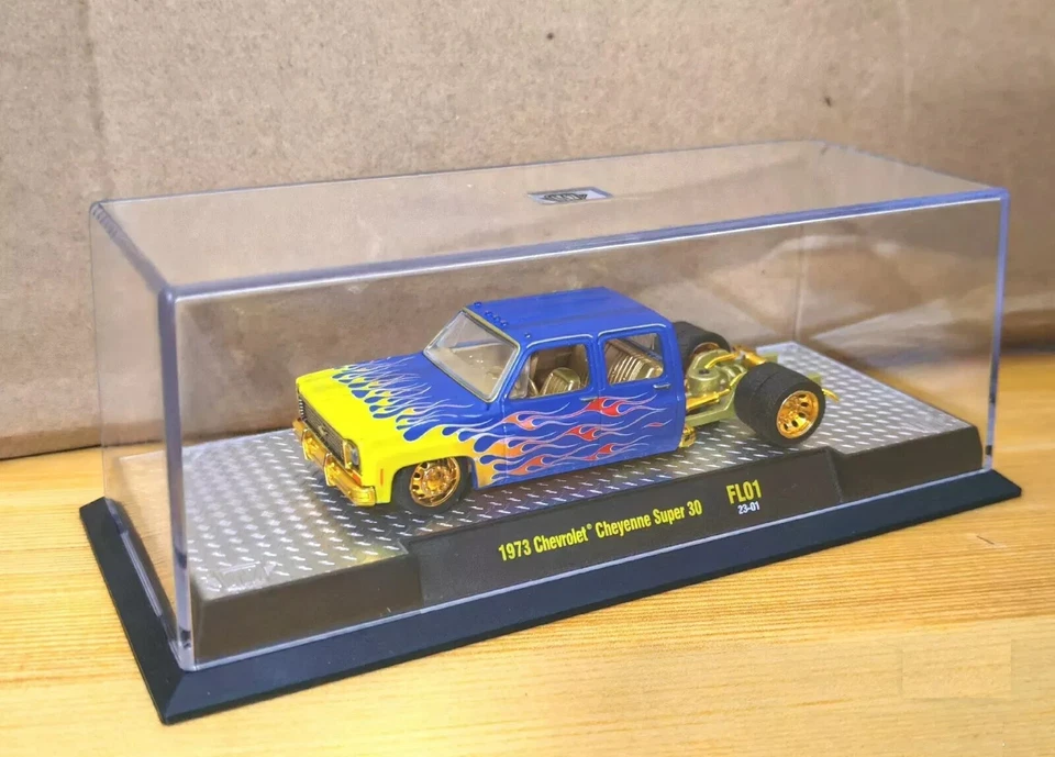 CHASE ! M2 Machines 1/64 1973 Chevrolet Cheyenne Super 30 Diecast Model Car-Gold - Image 2 of 4