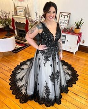 Gothic Lace Appliques Wedding Dresses V Neck Plus Size Sexy Backless Bridal Gown