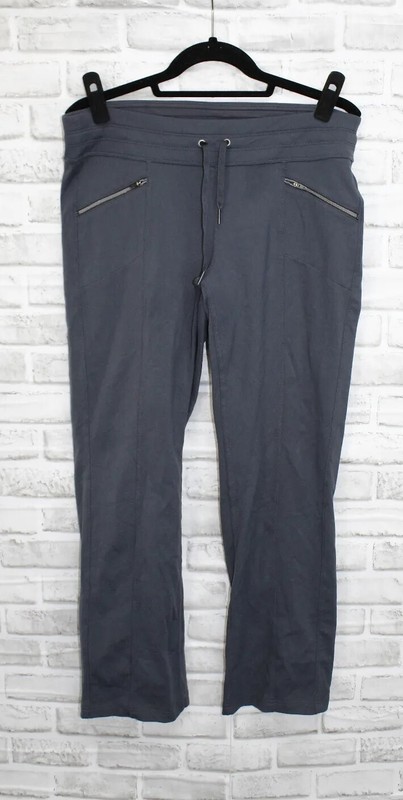 Athleta Pants Gray. Medium. straight leg.