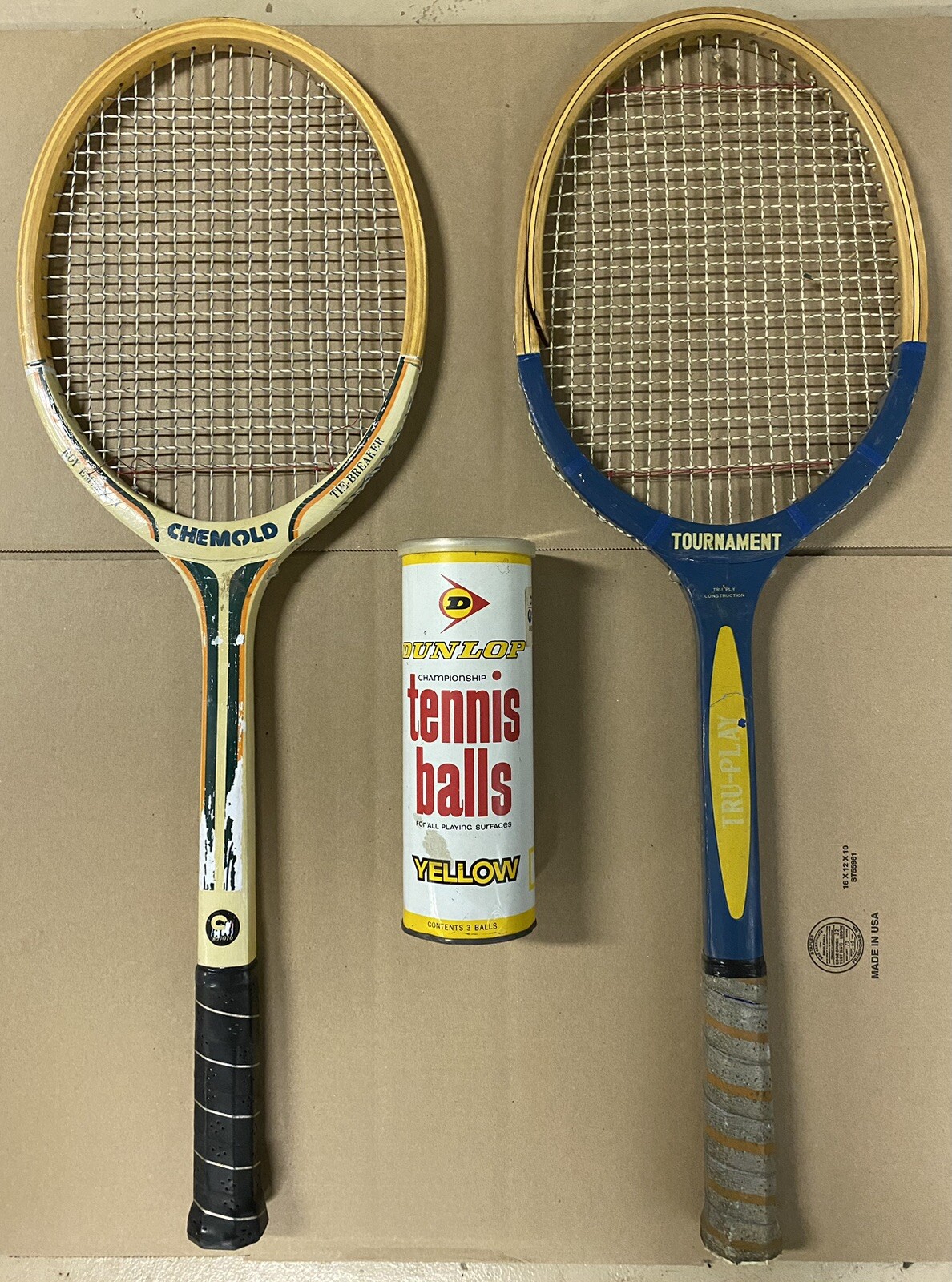 Vintage Tennis Lot! Dunlop Yellow Tennis Ball Tin & Balls & 2 Vintage Rackets