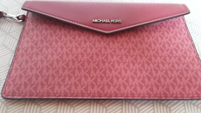 Michael Kors Modell Maisie Clutch Leder Emblem Silber Original - NEU