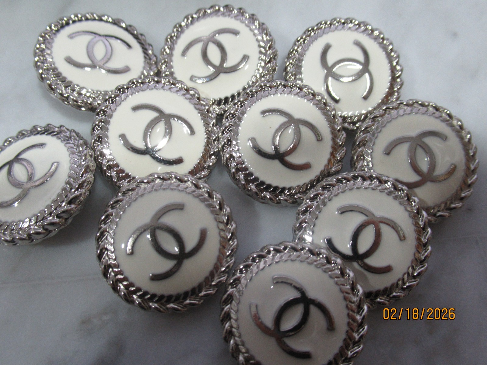 CHANEL 10 BUTTONS  20 MM, 3/4 '' SILVER  tone, metal   THIS IS FOR 10