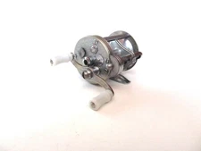 Vintage Pflueger Patented/Pat. Pend. Summit 1993L Level Wind Casting Reel - VGC