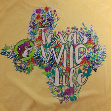 Buc-ees T Shirt adult XL Yellow Texas Wildlife flowers map Bucees Gas Station