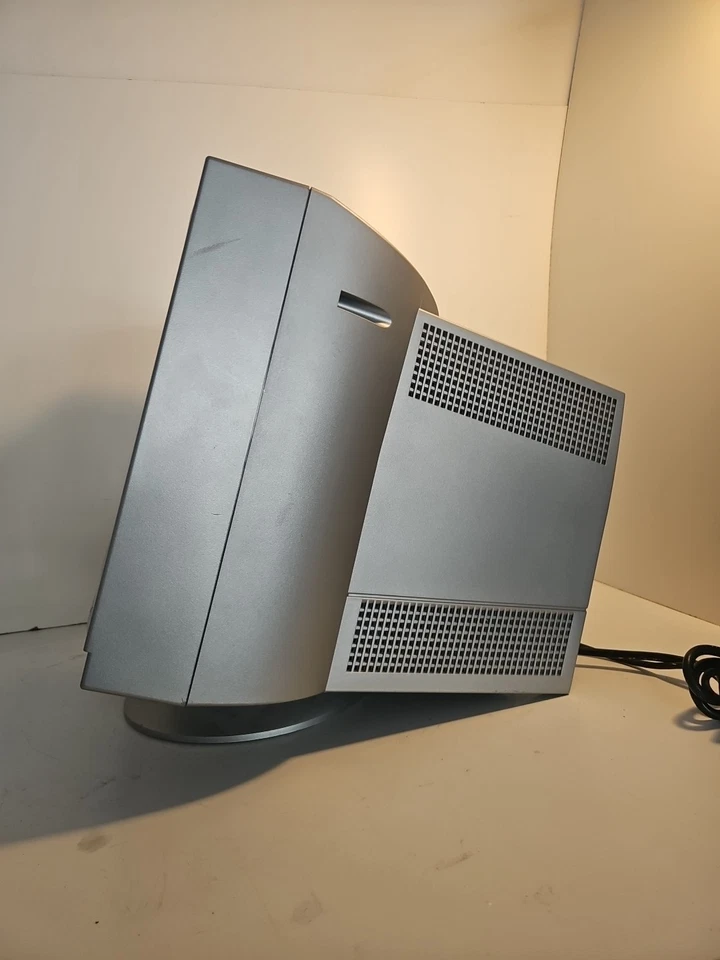 Viewsonic Perfectflat A70F CRT Monitor VCDTS23125-3R Retro Gaming Monitor Great - Image 3 of 4