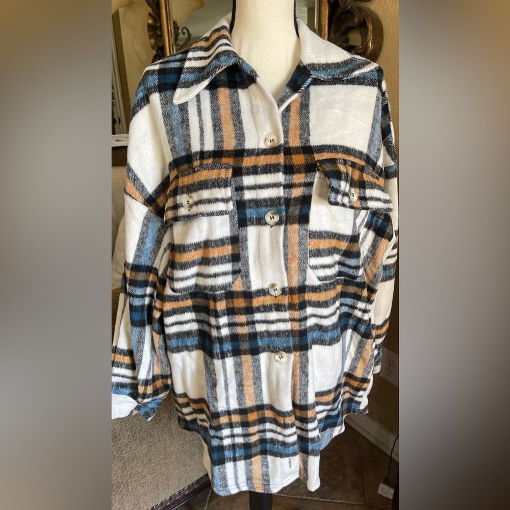 Mazik Multicolor Plaid Pattern Button Shacket siz… - image 1