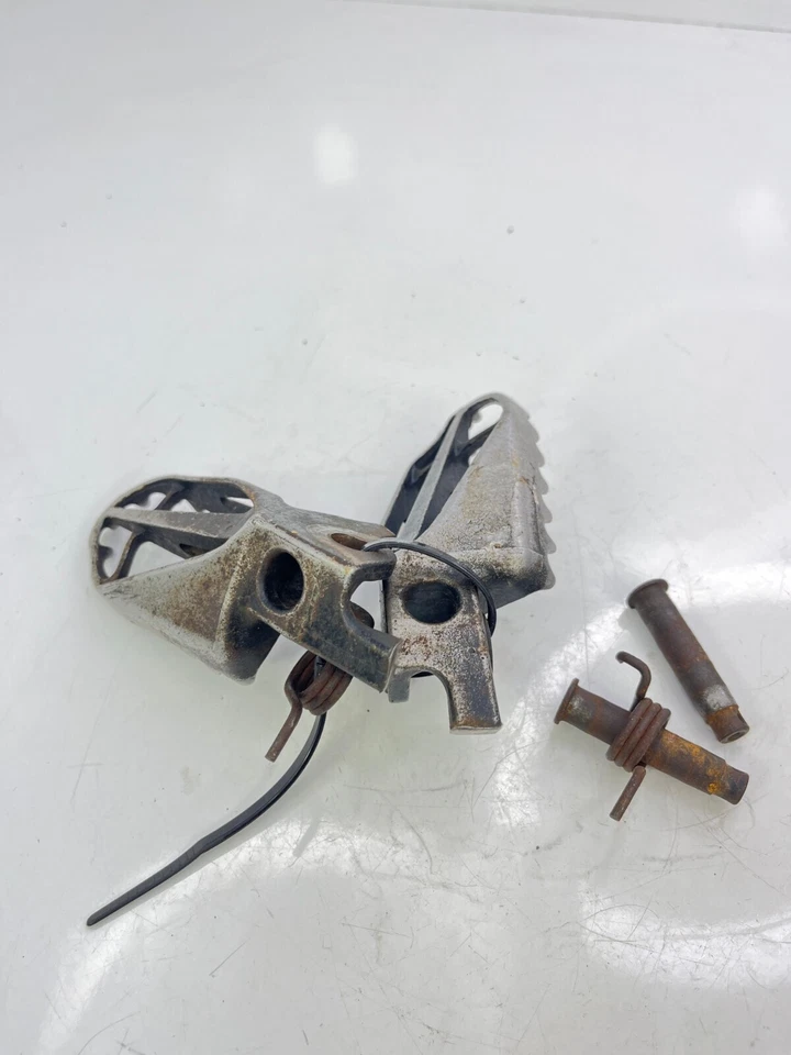 Estriberas Honda CRF250R 2004-2005 con pasadores y resortes OEM #6 Foto 3 de 4