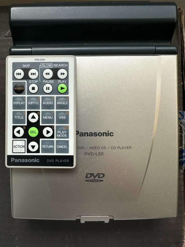 Panasonic ポータブルDVD/ビデオCD/CDプレーヤー DVD-L50 Panasonic DVD-L50 Portable DVD Player (5
