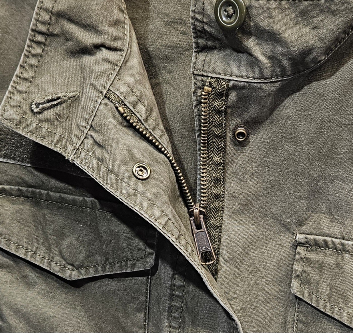 Old Navy Jacket Medium Military Pine Needles Patch Snap Zip Button Green Olive