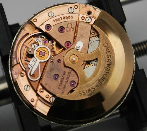 OMEGA 562 swiss Watch Movement original 