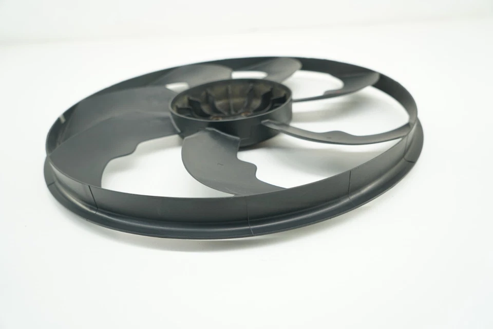 Ventilador de refrigeración del radiador del motor Hyundai Genesis 2013-2016 cupé 7 aspas OEM Foto 4 de 4