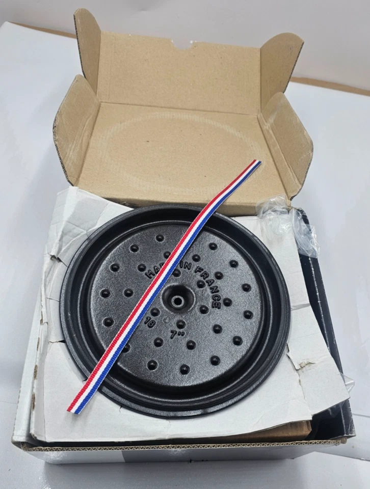 B-Ware STAUB Ghisa Padella Cocotte Coperchio 18 cm 1,7L anche Forno Induzione - Immagine 3 di 4