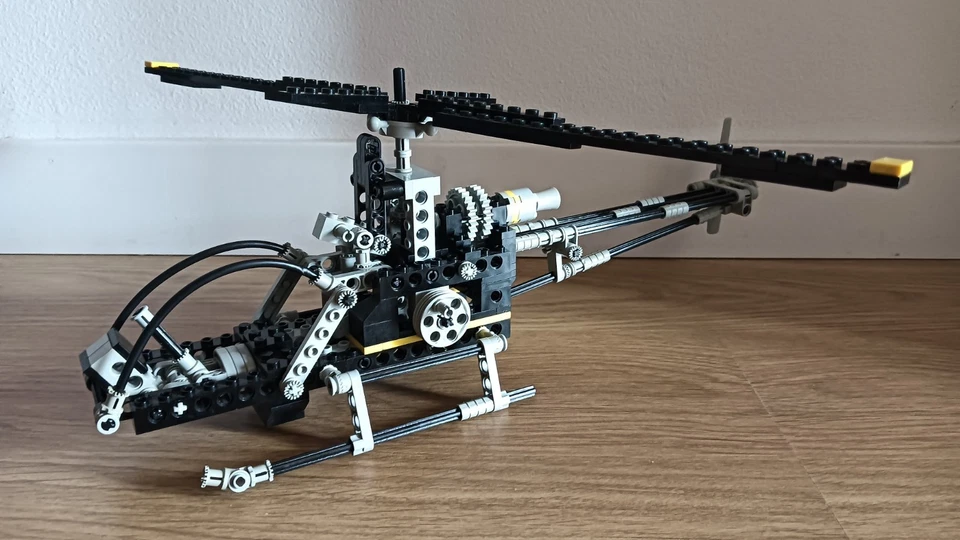 LEGO Technic 8412 Nighthawk / Sky Wasp, foto 1 di 5