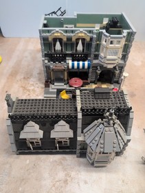 Lego City Town Green Grocer 10185 Creator Building No People, Items Shown