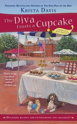 The Diva Frosts a Cupcake (A Domestic Diva Mystery) - mass market paperback ...