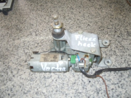 Opel Vectra 1.6 B Scheibenwischermotor Hinten 90504983