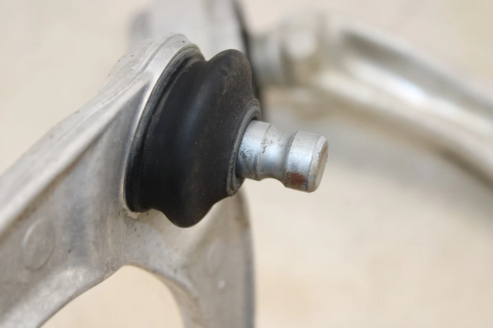 2010-2020 Nissan 370z Front Left Control Arm Set OEM MW58 - Image 3 of 4