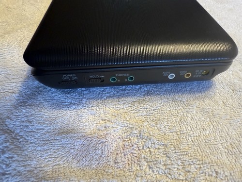 Sony DVP-FX750 7"Inch Widescreen Portable DVD Player Tested- No Remote Control - Picture 7 of 8
