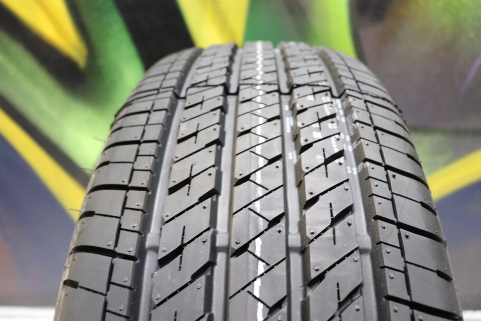 Juego de 4 Bridgestone Ecopia EP422 Plus 205/65R15 Nuevos - 99H - 10.5/32 Nuevos Foto 2 de 4
