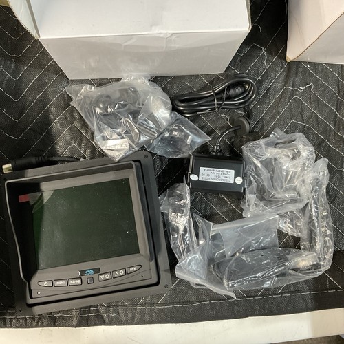 RVS Systems 5.6" TFT LCD Color Screen Monitor & Back Up Camera RVS-7706033 - Picture 4 of 5
