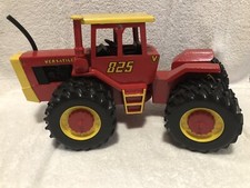 1/16 Scale Model Versatile 825 Lead Seal Serial Number 981