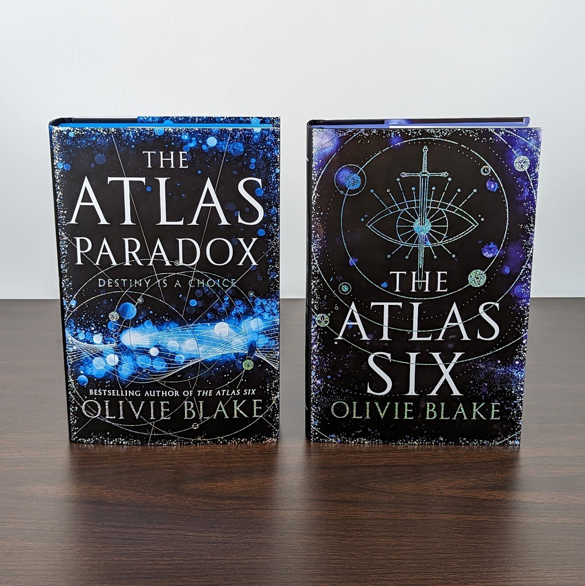 The Atlas Six (Illumicrate) 2冊セット Illumicrate The Atlas Six, The Atlas Paradox & The Atlas