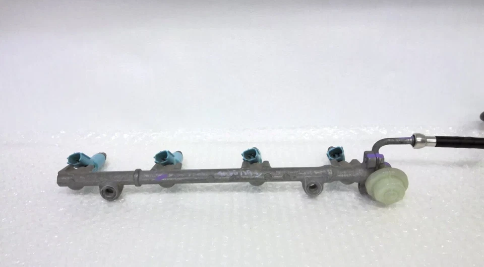 2002 2003 2003 TOYOTA CAMRY ТОПЛИВНАЯ РЕЙКА И ФОРСУНКИ OEM - Изображение 3 из 3