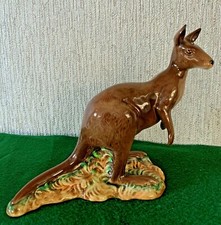 BESWICK KANGAROO BROWN GLOSS MODEL No. 1160 PERFECT