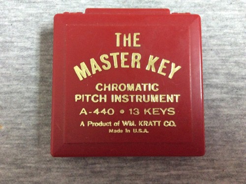 Vintage The Master Key Chromatic Pitch Instrument A-440 13 Keys