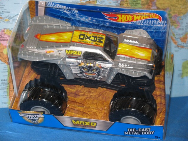hot wheels max d