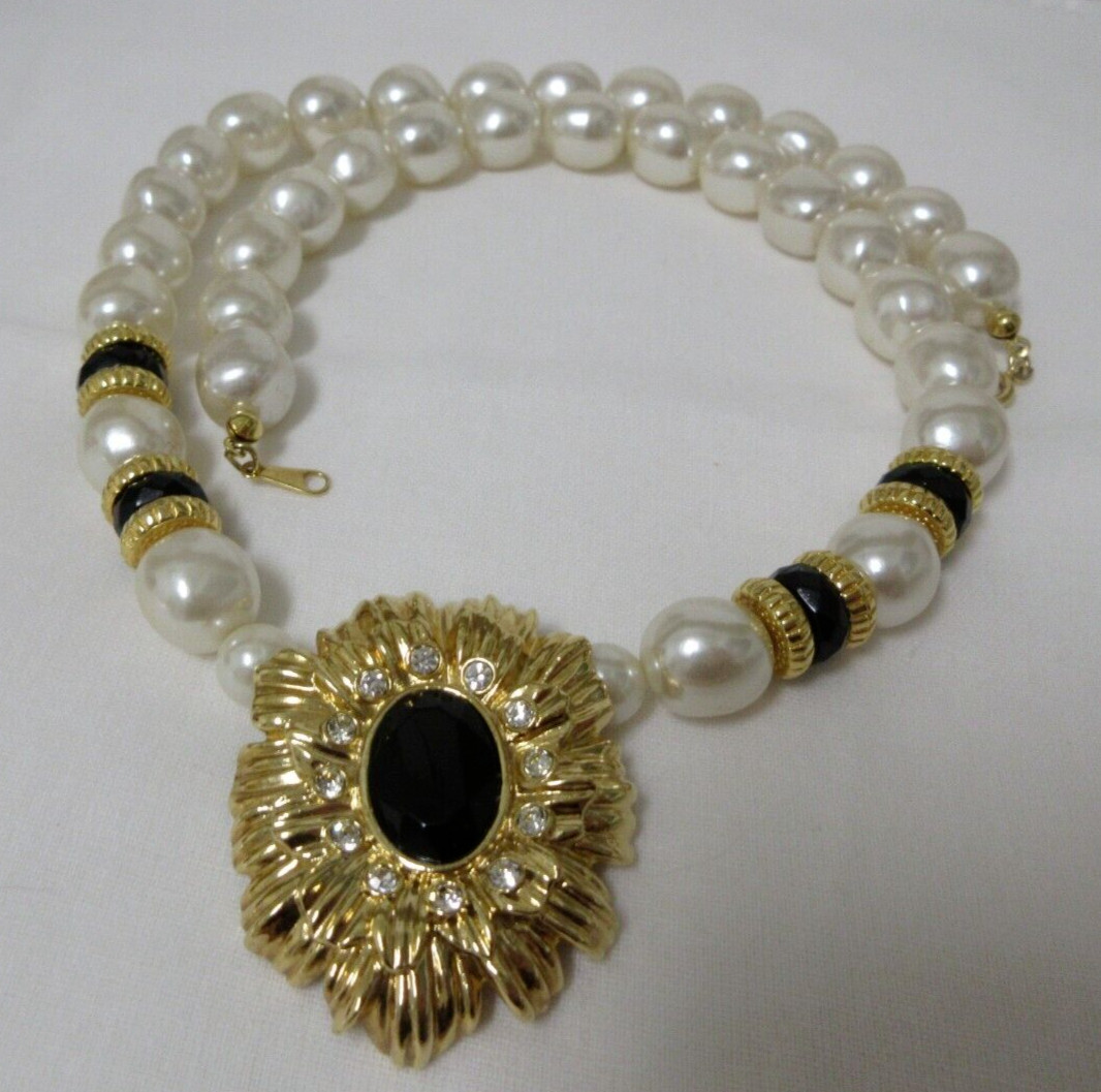 Vintage KJL Avon New York Collection Faux Pearl O… - image 5