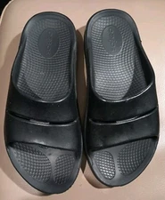 Oofos OOahh Women's Sandals Black Casual Slip-On Recovery Thong Shoes Sz 7