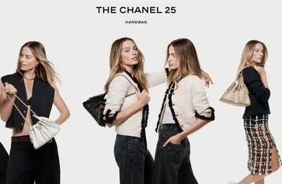 CHA~NEL アイボリー ミニバッグ~~! New 26P CHANEL 25 MINI Bag White Caviar Leather Mini Hobo Tote