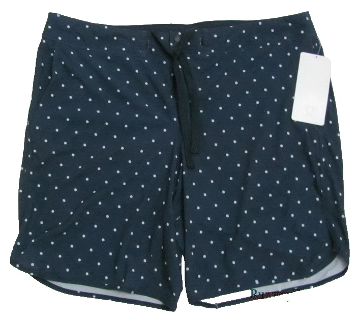 New LULULEMON 40 Blue Polka Dots Tidal Stretch Shorts Lightweight Quick Dry