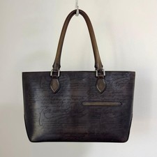 Eine in der Welt 650.000 Yen Berluti Toujours...