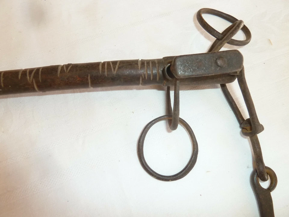 Balance Romaine ancienne en fer forgé et bois XVIII ième collection outil ancien - Photo 4/4