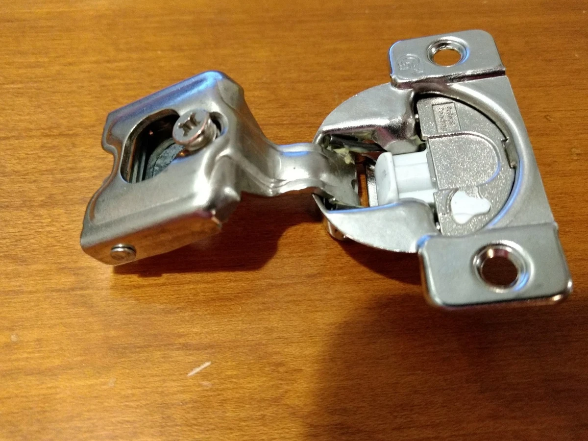 Grass Hinges 830 15 Matttroy