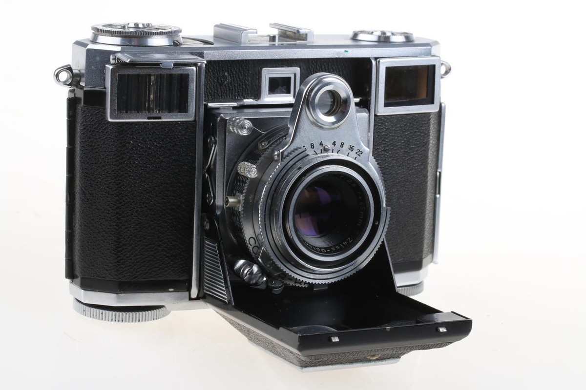 ZEISS IKON Contessa with Tessar 45mm f/2.8 - SNr: S5977