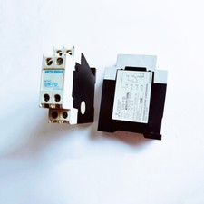 MODEL UN-FD AC220-240V Voltage Transmitter x 1PC NEW