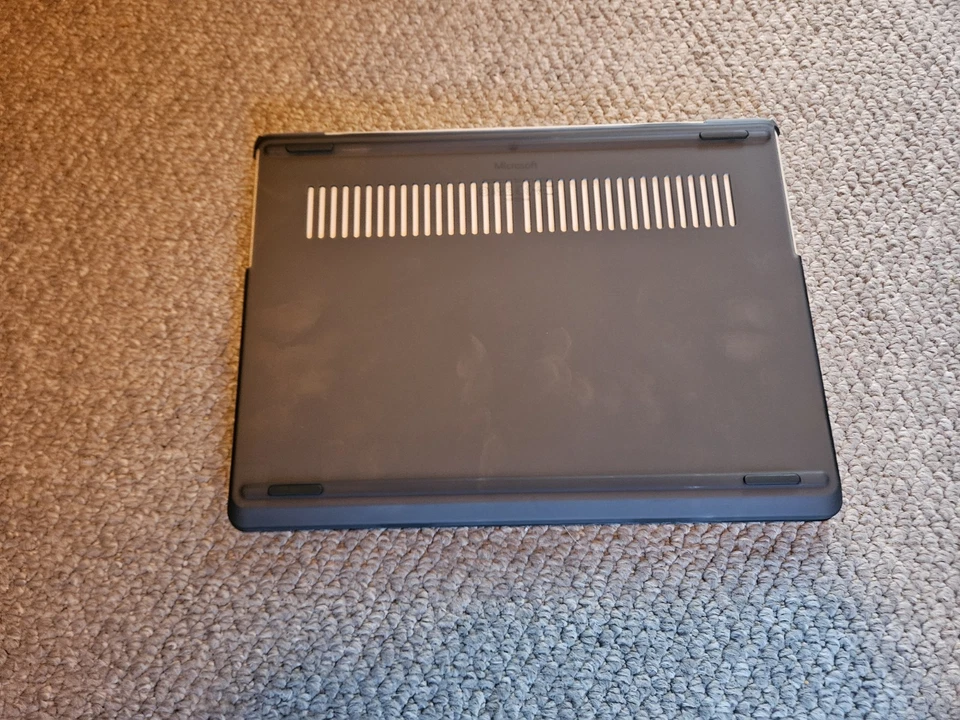 Microsoft Surface Laptop Go Touchscreen i5 10th Gen 8GB RAM 258GB SSD Windows 11 - Image 3 of 4