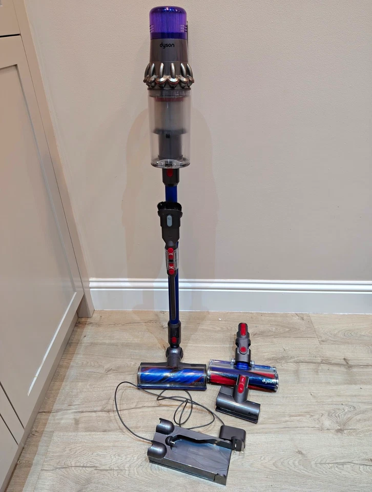 Dyson V11 Absolute, photo 1 of 5