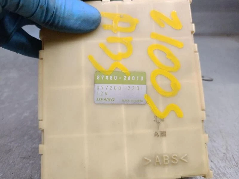 8748028010 centralina riscaldamento per TOYOTA PREVIA II ( R3 ) 2.4 2000 5220894 - Immagine 4 di 4