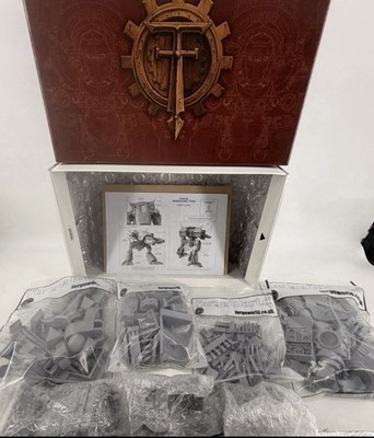 Warhammer Forge World Chaos Warhound Titan With Weapons