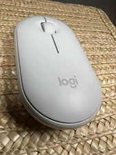 Logitech Pebble M350 Wireless Mouse with Bluetooth Silent Slim PC/Mac Blue