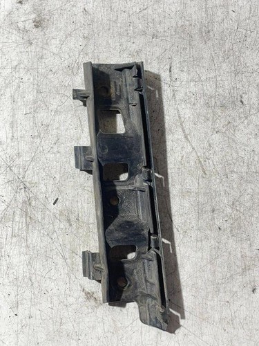 VW PASSAT Variant B6 3C5 Stoßstangenhalter vorne links 3C0807183 2.00 34874256