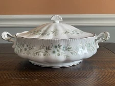 Paragon Debutante Round Covered Vegetable Dish Bone China England