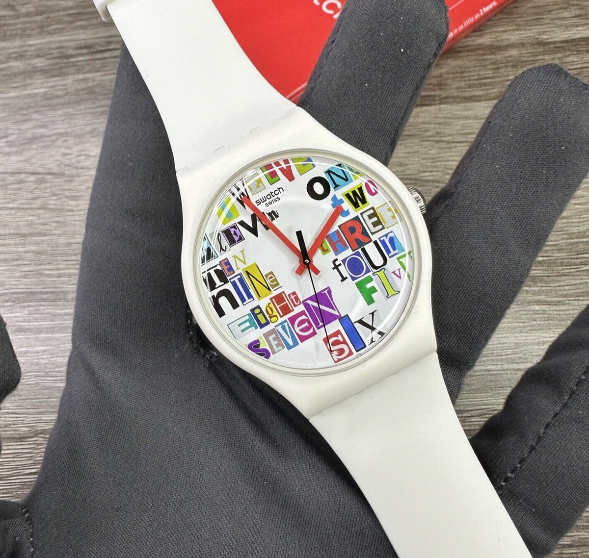 NEW✓LIMITED EDITION✓ Swatch MULTI COLLAGE White Fun 41mm Watch