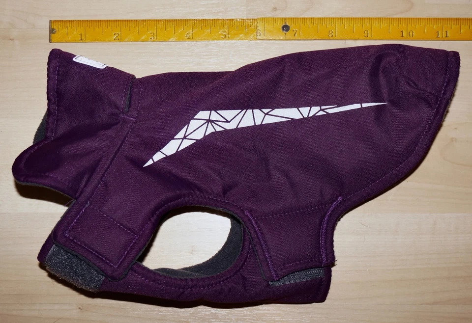 Abrigo para perro RC PETS Borgoña Profundo y Gris Forrado de Vellón TALLA 8"/PEQUEÑO Foto 2 de 4