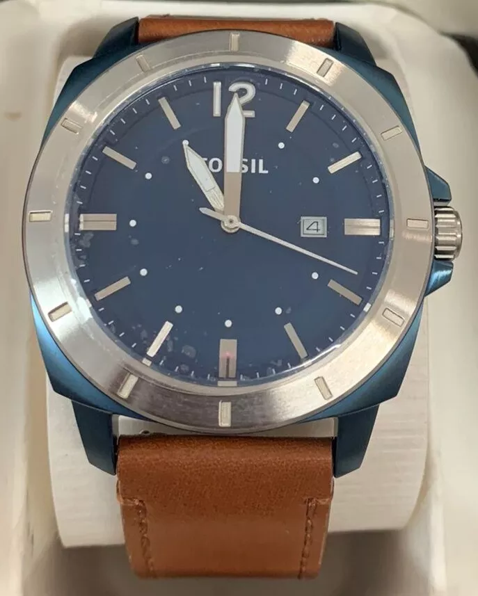 Fossil sport display size 2025